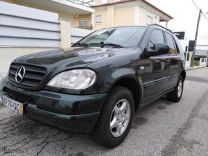 Mercedes-Benz ML 270 Cdi Agosto/00 - à venda - Ligeiros