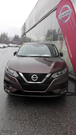 Nissan Qashqai Acenta Fevereiro/18 - à venda - Ligeiros