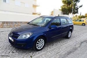 Opel Astra caravan 1.4 Novembro/05 - à venda - Ligeiros