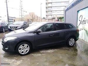 Renault Mégane 1.5 DCi Julho/11 - à venda - Ligeiros