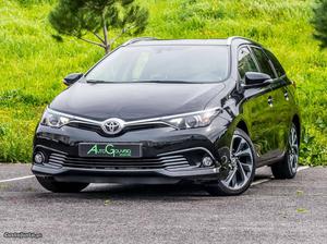 Toyota Auris 1.4 D-4D Conf+P.Spor Outubro/16 - à venda -