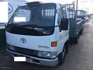 Toyota Dyna 150 basculante Novembro/98 - à venda -