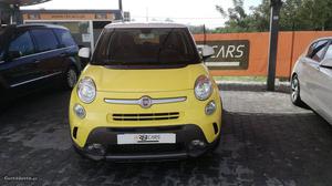 Fiat 500L 1.3MJ Trekking Novembro/13 - à venda - Ligeiros