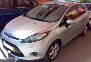 Ford Fiesta 1.4 TDCi Trend Junho/11 - à venda - Ligeiros