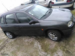 Opel Corsa B Abril/00 - à venda - Ligeiros Passageiros,