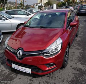 Renault Clio Intens 1.5 dCi 90cv Maio/17 - à venda -