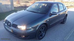 Seat Leon 1.4 I Junho/00 - à venda - Ligeiros Passageiros,