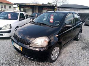 Toyota Yaris vvt-i impecável Outubro/01 - à venda -