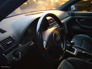 Audi A4 sline Agosto/04 - à venda - Ligeiros Passageiros,