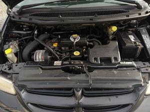 Chrysler Voyager 2.5 turbo diesel de 7 lugares Dezembro/99 -