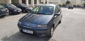 Fiat Punto 1.2 8v Dezembro/00 - à venda - Ligeiros