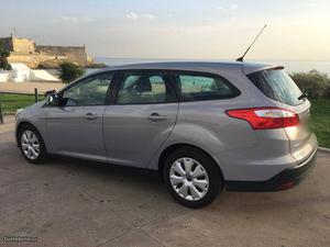 Ford Focus 1.6 TDCI Maio/13 - à venda - Ligeiros