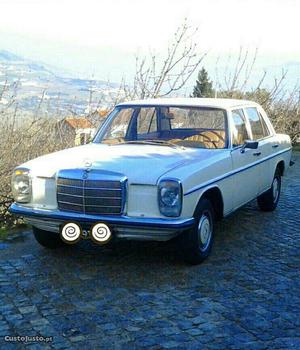 Mercedes-Benz 220 w115 gasóleo Abril/80 - à venda -