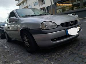 Opel Corsa v Maio/00 - à venda - Ligeiros