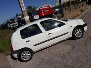 Renault Clio Garantia mecanica Janeiro/01 - à venda -