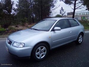 Audi A3 1.8 CC 125 CV Dezembro/99 - à venda - Ligeiros