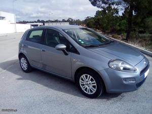 Fiat Punto 1.3 multijet de  Maio/12 - à venda -