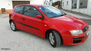 Fiat Stilo cop spor Maio/02 - à venda - Ligeiros