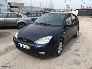 Ford Focus 1.8TDci 126EUR/mês Março/03 - à venda -