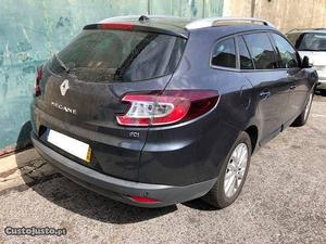 Renault Mégane DCI Sinistrado Setembro/12 - à venda -