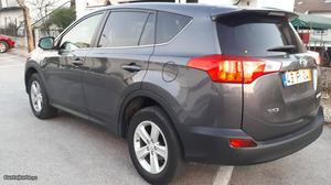 Toyota RAV4 2.0 D4D Nacional Dezembro/14 - à venda -