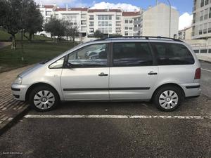 VW Sharan 1.9 TDi 7LUG Janeiro/02 - à venda - Monovolume /