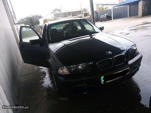 BMW 320 ecv Março/00 - à venda - Ligeiros