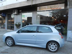 Fiat Stilo 1.2Sport80CvSport16V Maio/03 - à venda -