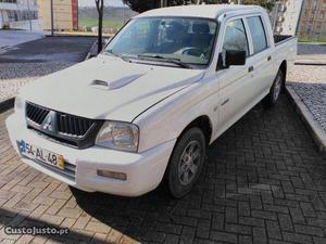 Mitsubishi L200 Lx2 5Lugares Setembro/05 - à venda -