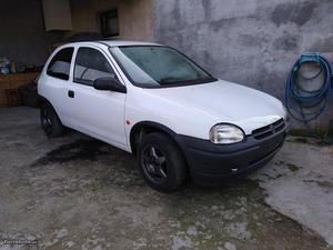 Opel Corsa B 1.7 D IMPECAVEL Setembro/96 - à venda -