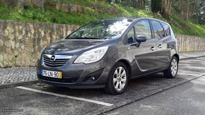 Opel Meriva 1.3 TDCi Cosmo Março/11 - à venda - Ligeiros