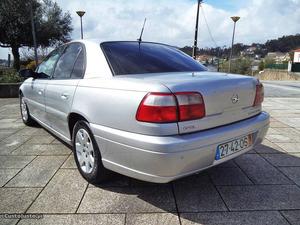 Opel Omega 2.5 TD Elegance Janeiro/00 - à venda - Ligeiros