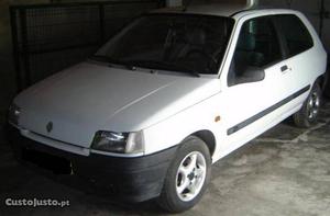 Renault Clio 1.9 D Dezembro/94 - à venda - Comerciais /