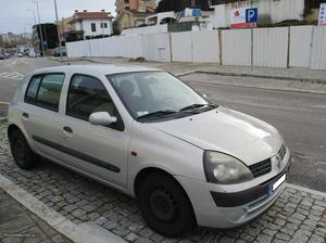 Renault Clio V AC Fevereiro/02 - à venda - Ligeiros