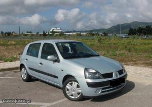Renault Clio v EXPRESSION Junho/02 - à venda -