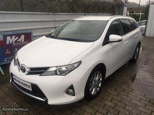 Toyota Auris Touring Sports Setembro/15 - à venda -