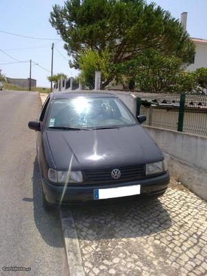 VW Polo cv Abril/96 - à venda - Ligeiros Passageiros,