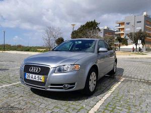 Audi A4 2.0 TDI Maio/05 - à venda - Ligeiros Passageiros,