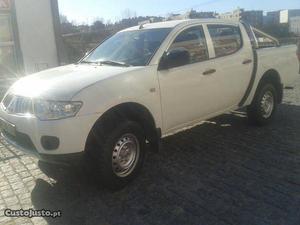 Mitsubishi L tdi Junho/10 - à venda - Pick-up/