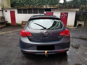 Opel Astra EcoFlex 1.7 Junho/13 - à venda - Ligeiros