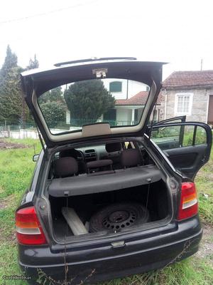 Opel Astra v para peças Agosto/99 - à venda -