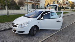 Opel Corsa 1.3Cdti com AC Novembro/09 - à venda - Ligeiros