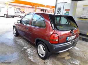 Opel Corsa v Janeiro/96 - à venda - Ligeiros