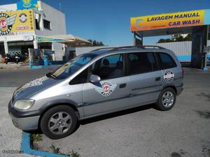 Opel Zafira 1.6 Ecotec 7 lugares Julho/00 - à venda -