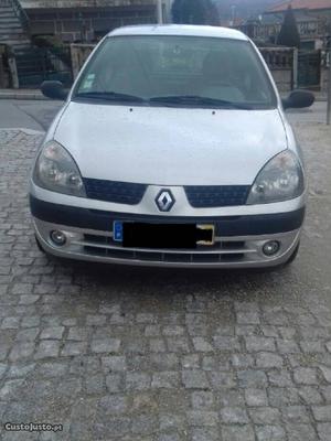 Renault Clio 1.5DCI Impecável Fevereiro/05 - à venda -