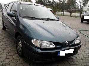 Renault Mégane 1.4 Julho/96 - à venda - Ligeiros