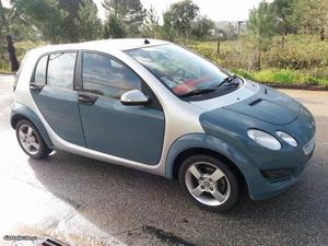 Smart ForFour 85 mil km Fevereiro/05 - à venda - Ligeiros