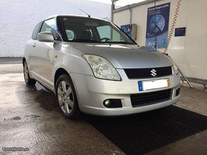 Suzuki Swift 1.3 ddis Março/07 - à venda - Comerciais /