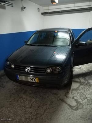 VW Golf IV Março/99 - à venda - Ligeiros Passageiros,