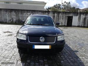 VW Passat 1.9Tdi 130cv Maio/03 - à venda - Ligeiros